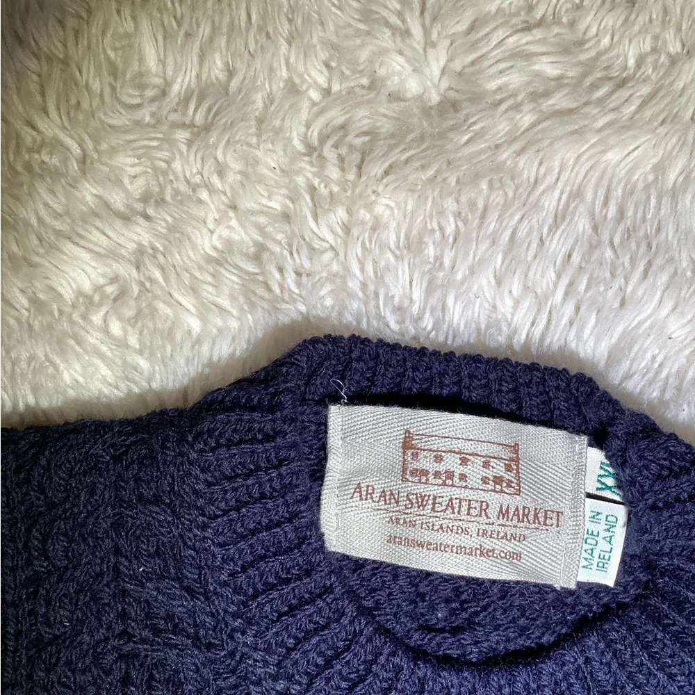 Aran Navy Blue Cable Knit with Green Shamrock Design Sweater size XXL